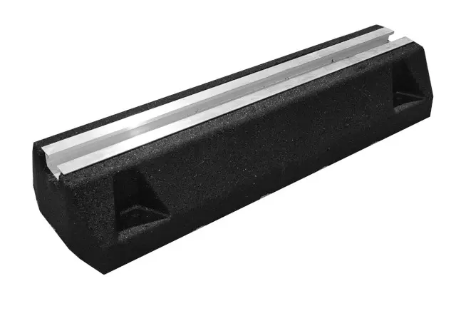 Dämpfungssockel 600x190x95 mm Dämpfungssockel 600x190x95 mm